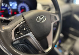 Подержанный автомобиль Hyundai Solaris Sedan 2016 года (13 фото)