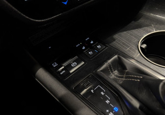 Подержанный автомобиль Lexus RX 2018 года (12 фото)