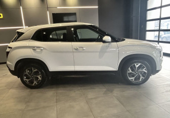 Подержанный автомобиль Hyundai Creta 2021 года (5 фото)