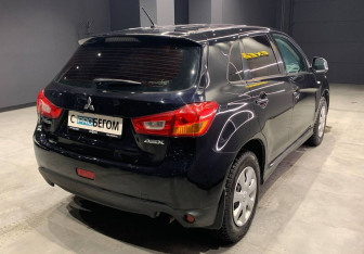 Подержанный автомобиль Mitsubishi ASX 2014 года (4 фото)