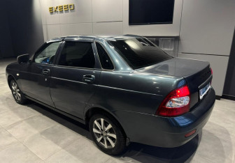 Подержанный автомобиль LADA (ВАЗ) Priora Sedan 2013 года (5 фото)