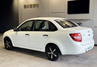 Подержанный автомобиль LADA (ВАЗ) Granta Sedan 2018 года (7 фото)