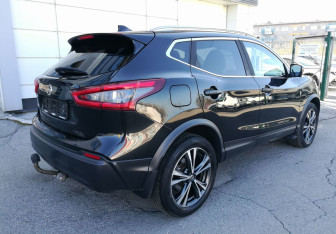 Подержанный автомобиль Nissan Qashqai 2019 года (8 фото)