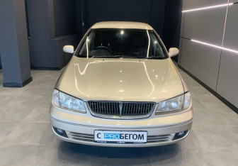 Подержанный автомобиль Nissan Sunny Sedan 2001 года (3 фото)