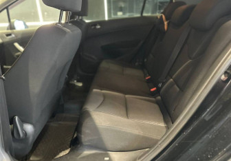 Подержанный автомобиль Peugeot 408 2012 года (9 фото)