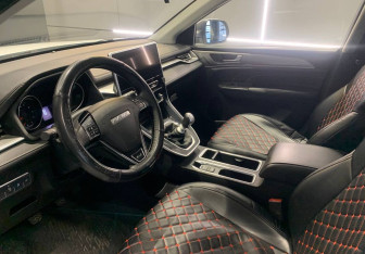 Подержанный автомобиль Haval M6 2024 года (10 фото)