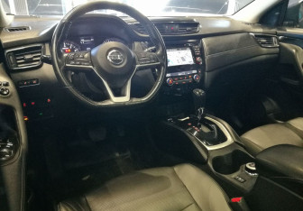 Подержанный автомобиль Nissan Qashqai 2019 года (15 фото)