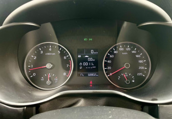 Подержанный автомобиль Kia Rio Sedan 2019 года (17 фото)