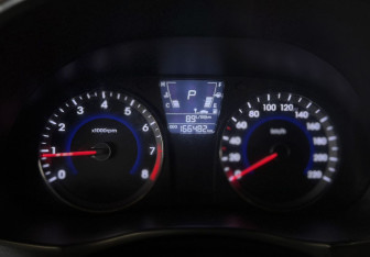Подержанный автомобиль Hyundai Solaris Sedan 2012 года (14 фото)