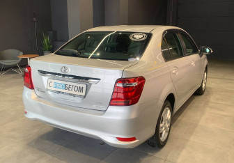 Подержанный автомобиль Toyota Corolla Sedan 2018 года (7 фото)