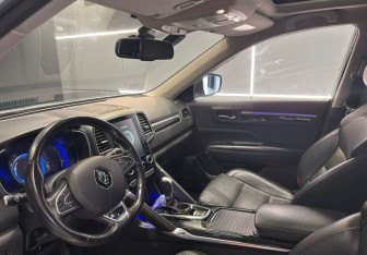 Подержанный автомобиль Renault Koleos 2018 года (11 фото)