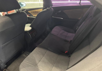 Подержанный автомобиль Toyota Camry Sedan 2012 года (15 фото)