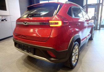 Подержанный автомобиль Chery Tiggo 2 2017 года (12 фото)