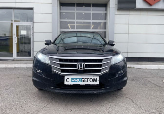 Подержанный автомобиль Honda Crosstour 2012 года (3 фото)
