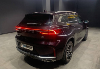Подержанный автомобиль Exeed TXL 2022 года (6 фото)