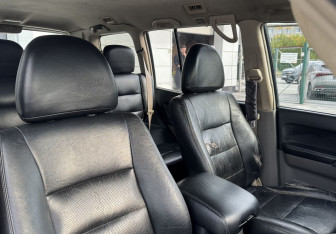 Подержанный автомобиль Mitsubishi Pajero 2003 года (5 фото)
