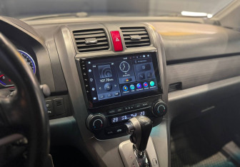 Подержанный автомобиль Honda CR-V 2008 года (10 фото)