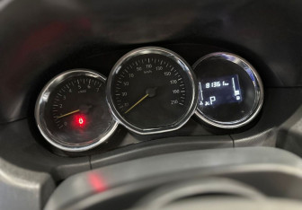 Подержанный автомобиль Renault Duster 2018 года (10 фото)